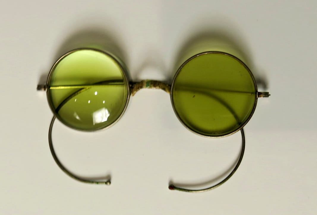 Monets-glasses
